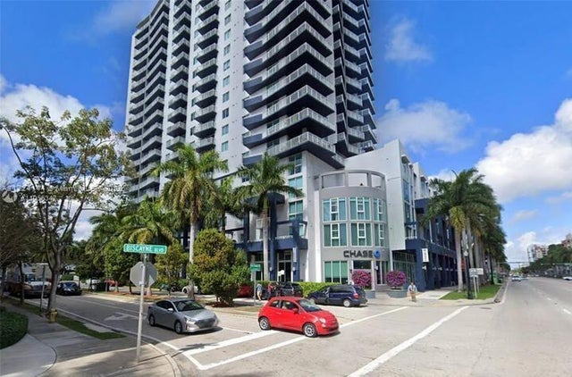 1 of 35 - 275 Ne 18th St 1110, Miami, FL