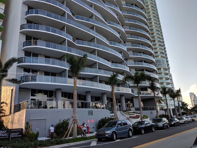 2 of 43 - 488 Ne 18th St 4605, Miami, FL