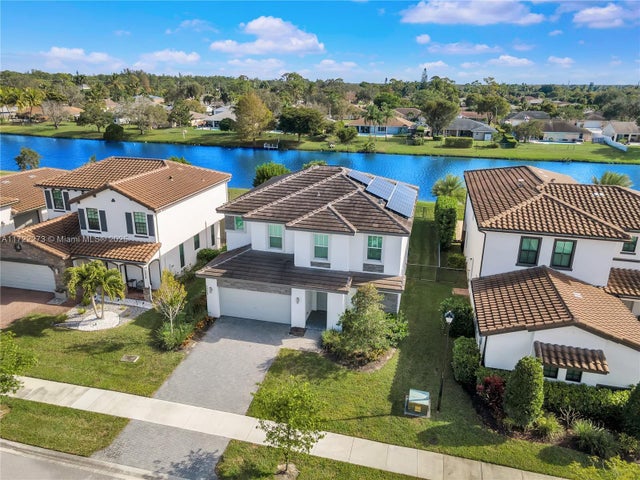 1 of 41 - 3252 Dunning Dr, Royal Palm Beach, FL