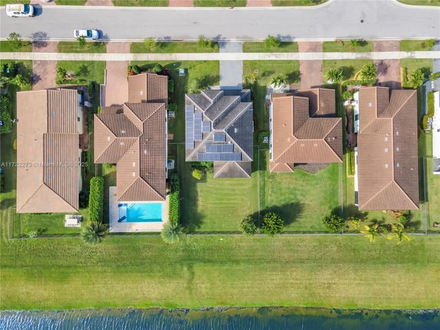 2 of 41 - 3252 Dunning Dr, Royal Palm Beach, FL