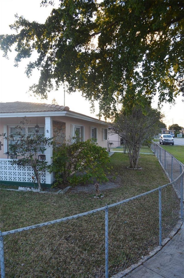 2 of 18 - 3740 W 5th Ct, Hialeah, FL