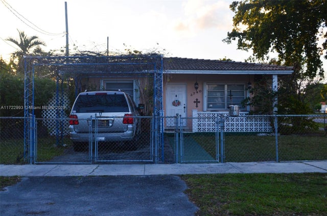 3 of 18 - 3740 W 5th Ct, Hialeah, FL