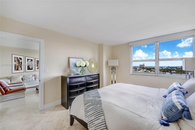 4 of 30 - 650 West Ave 1104, Miami Beach, FL