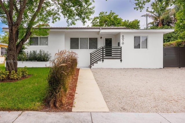 6070 Sw 42nd St, Miami