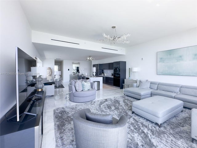 2 of 24 - 1451 Brickell Ave 4503, Miami, FL