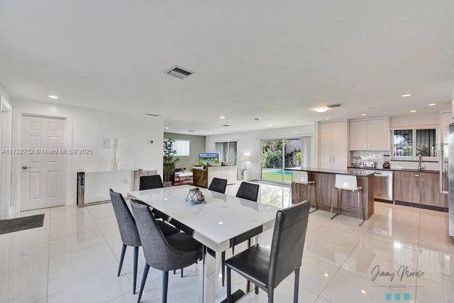 5 of 74 - 410 Sw 18th, Pompano Beach, FL