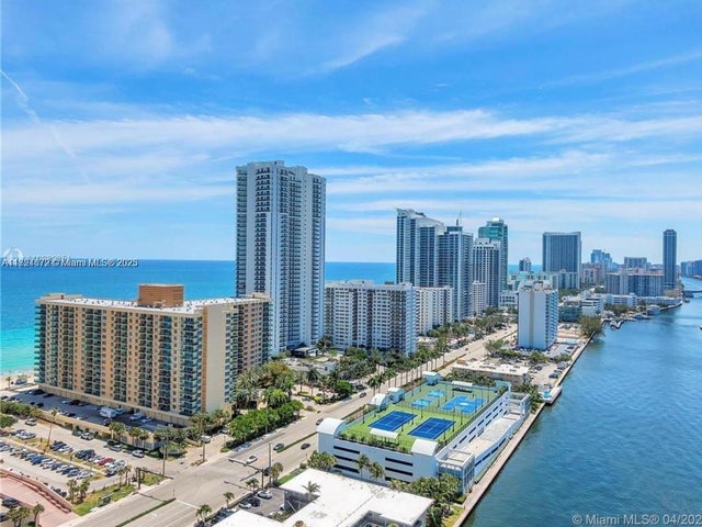 1 of 33 - 2501 S Ocean Dr 1520, Hollywood, FL
