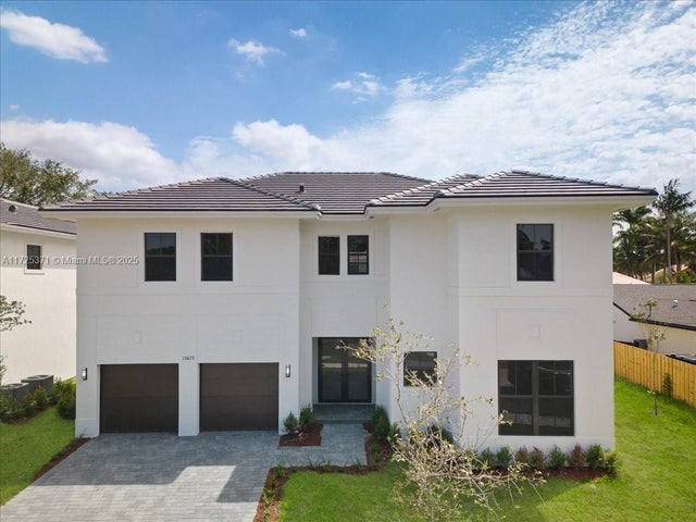 1 of 12 - 15875 Sw 90th Ave, Palmetto Bay, FL
