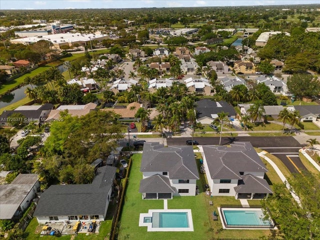 4 of 12 - 15875 Sw 90th Ave, Palmetto Bay, FL