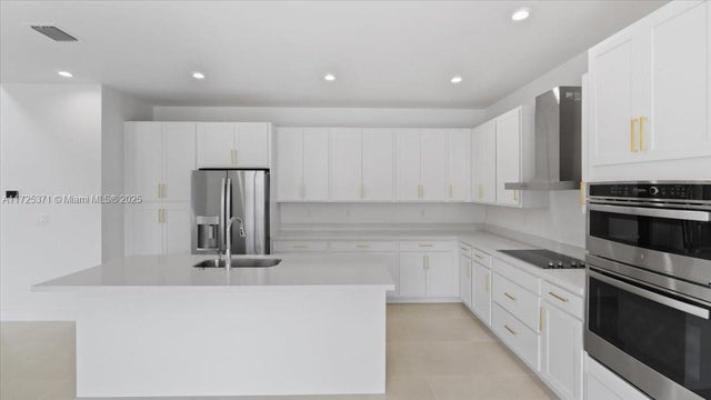 5 of 12 - 15875 Sw 90th Ave, Palmetto Bay, FL