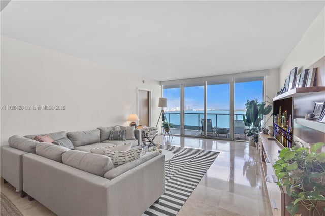 4 of 36 - 1331 Brickell Bay Dr 2007, Miami, FL