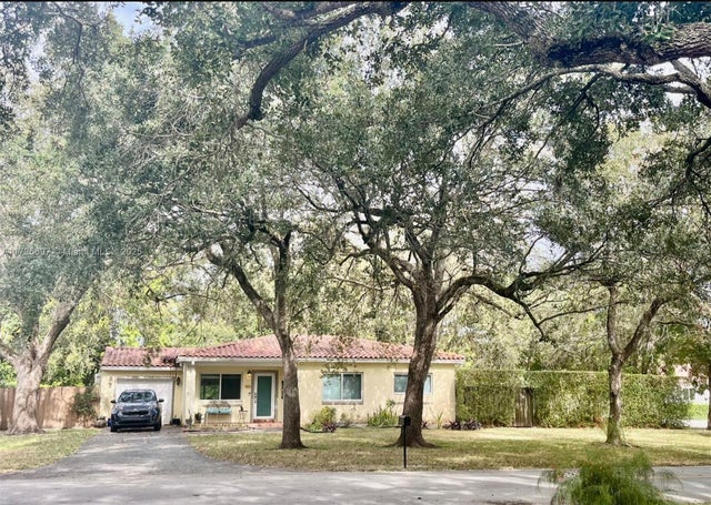2 of 4 - 6981 Sw 58th St, Miami, FL