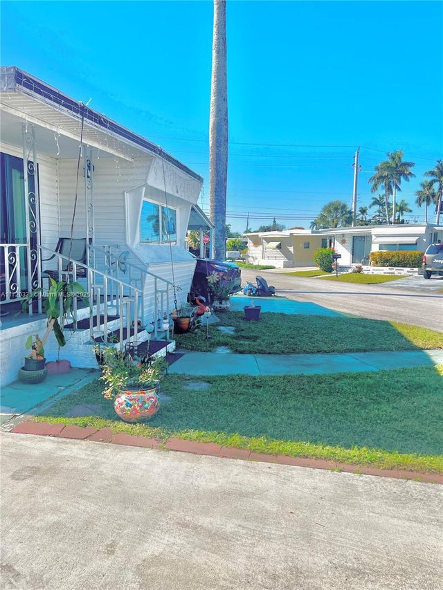 2 of 16 - 8564 Sw 15th Ct, Davie, FL