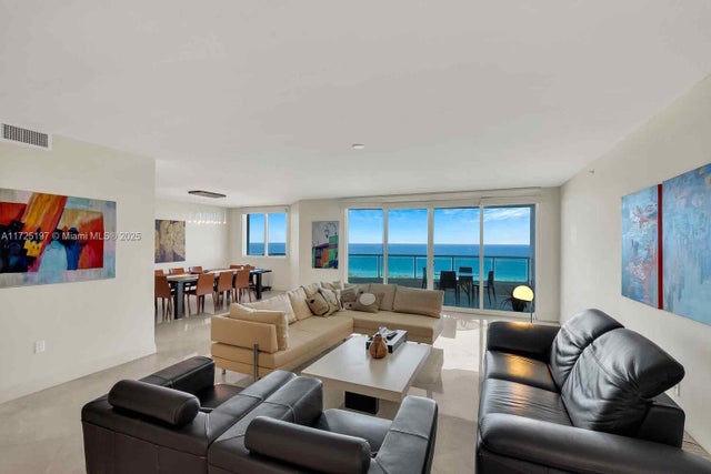 3 of 70 - 20201 E Country Club Dr 2705, Aventura, FL