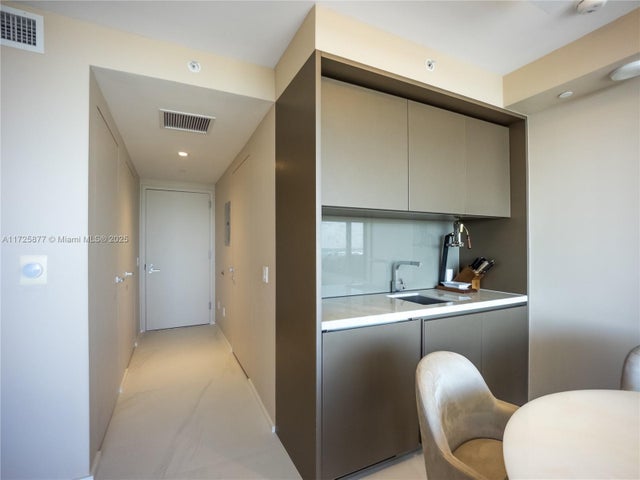 5 of 20 - 18975 Collins Ave 14, Sunny Isles Beach, FL