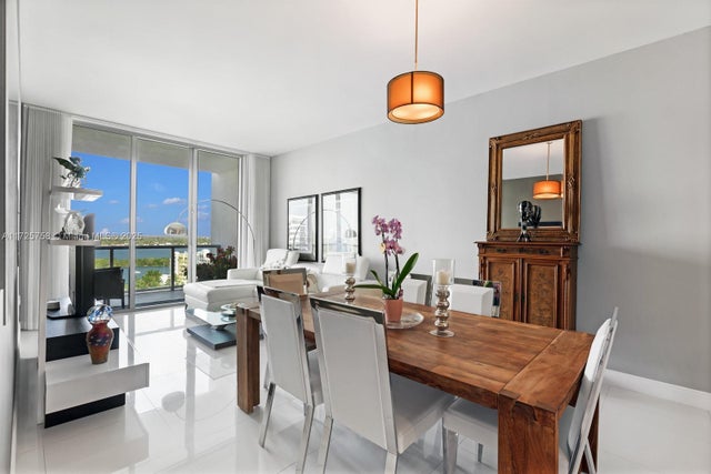 5 of 33 - 7930 East Dr 1405, North Bay Village, FL