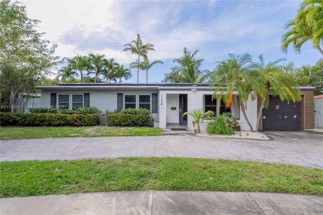 2 of 43 - 1174 Garfield St, Hollywood, FL