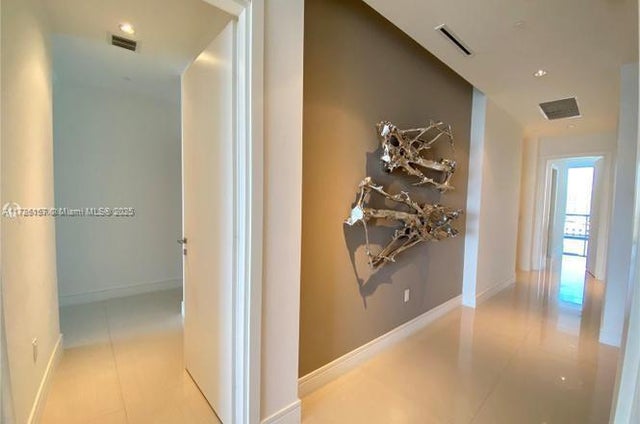 5 of 20 - 3300 Ne 188th St Lph11, Aventura, FL