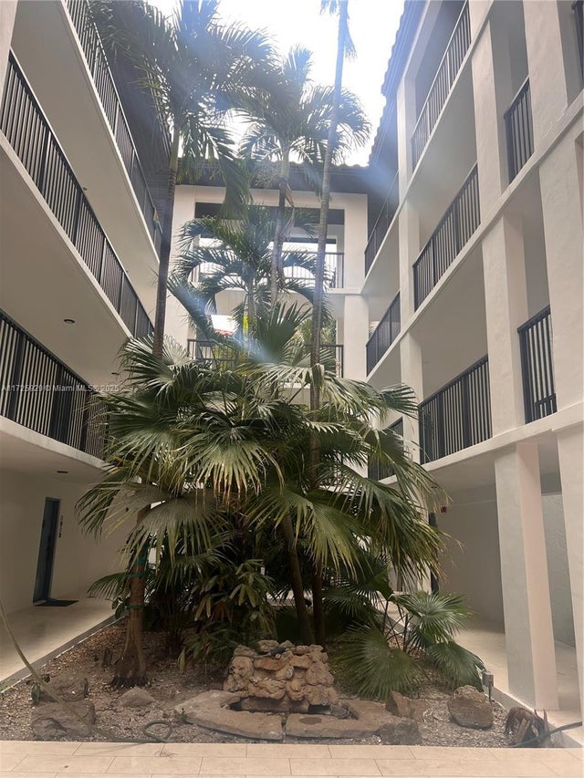 4 of 54 - 55 Ocean Lane Dr 3030, Key Biscayne, FL