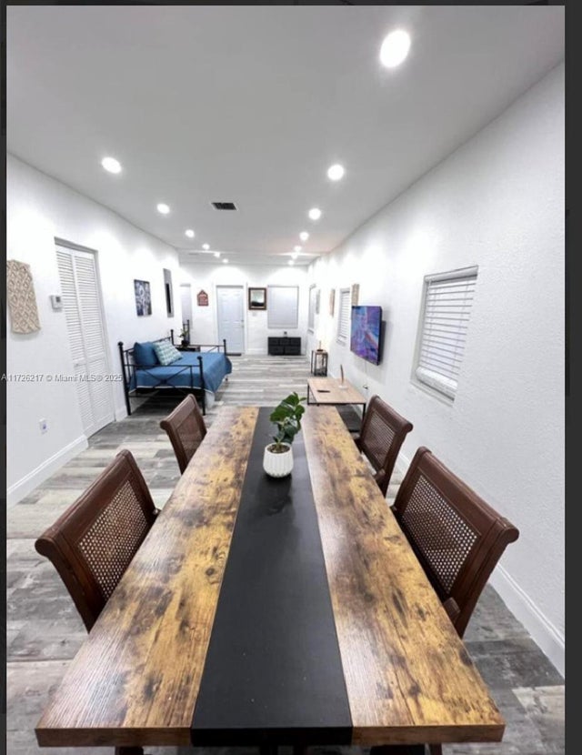5 of 14 - 1741 Nw 68th Ter, Miami, FL