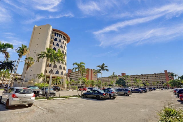 2 of 25 - 1770 Ne 191st St 700-1, Miami, FL