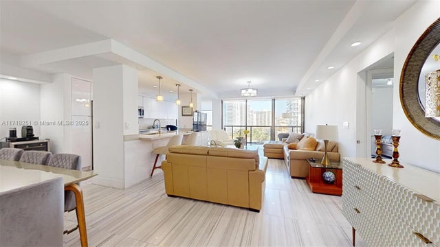 1 of 71 - 19667 Turnberry Way 14f, Aventura, FL