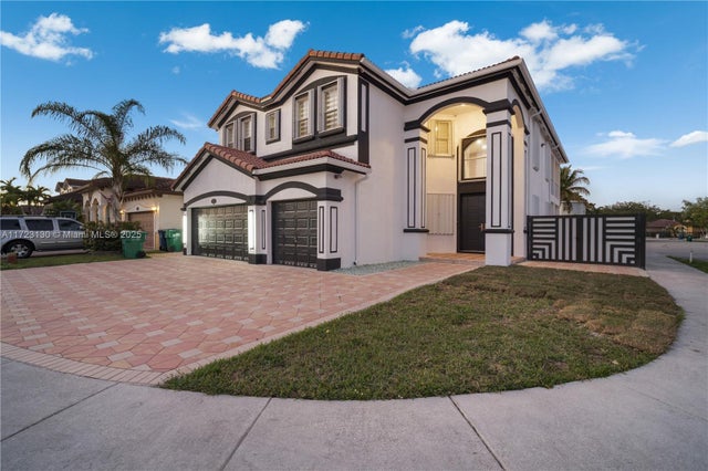 1 of 24 - 15051 Sw 18th Ter, Miami, FL