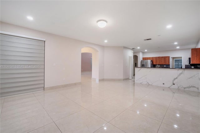 4 of 24 - 15051 Sw 18th Ter, Miami, FL