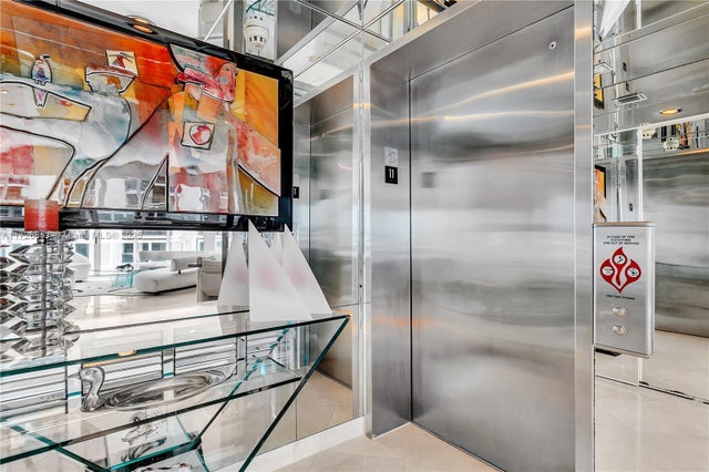 4 of 92 - 10101 Collins Ave 11d+cabana, Bal Harbour, FL
