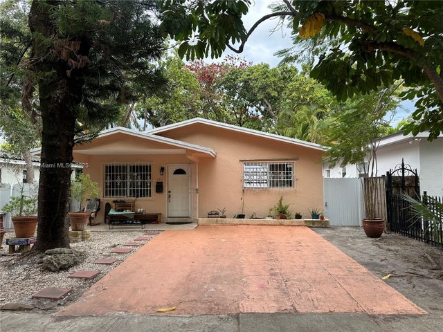 4 of 32 - 133 Ne 48th St, Miami, FL