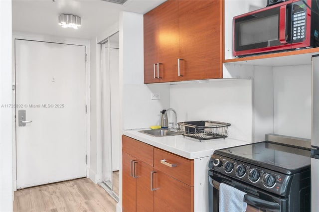 5 of 41 - 19201 Collins Ave 439, Sunny Isles Beach, FL