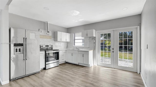 1 of 40 - 1240 Sw 32nd Ave, Fort Lauderdale, FL