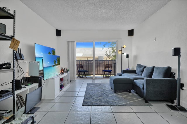 3 of 17 - 10900 Sw 104th St 216, Miami, FL