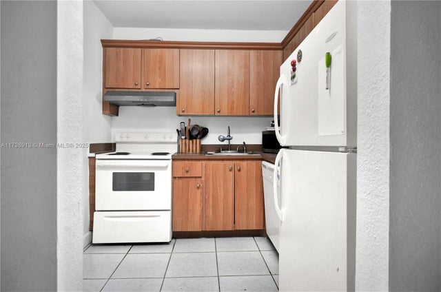5 of 17 - 10900 Sw 104th St 216, Miami, FL