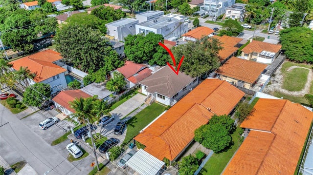 2 of 37 - 3541 Sw 23rd Ter, Miami, FL