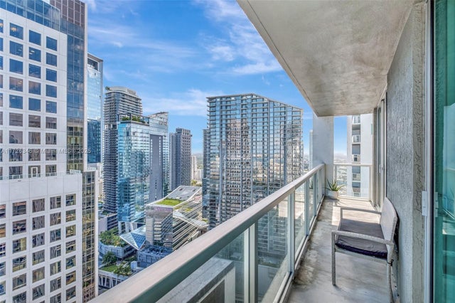 2 of 35 - 500 Brickell Ave 3910, Miami, FL
