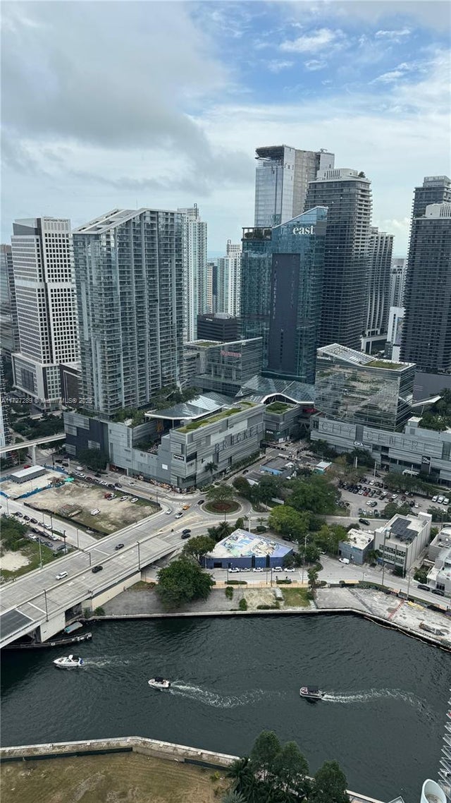 3 of 88 - 90 Sw 3rd St Ph-17, Miami, FL