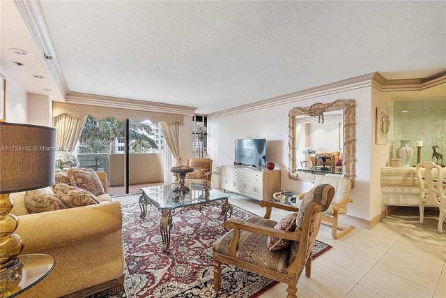 2 of 46 - 5757 Collins Ave 403, Miami Beach, FL