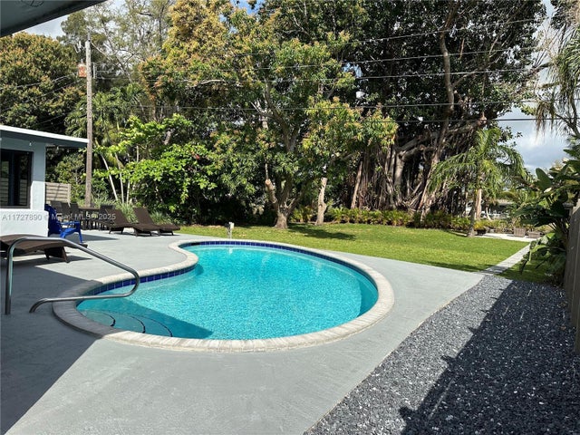 5 of 33 - 513 Nw 30th St, Wilton Manors, FL