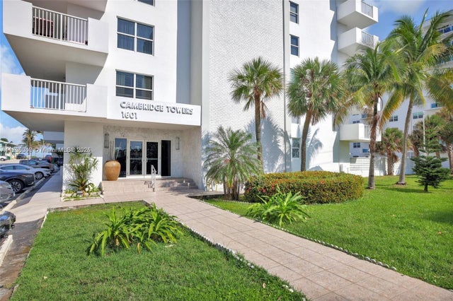 2 of 28 - 1601 S Ocean Dr 105, Hollywood, FL