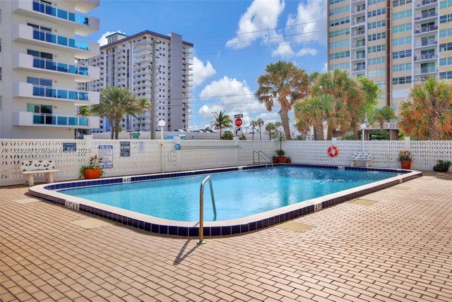 4 of 28 - 1601 S Ocean Dr 105, Hollywood, FL