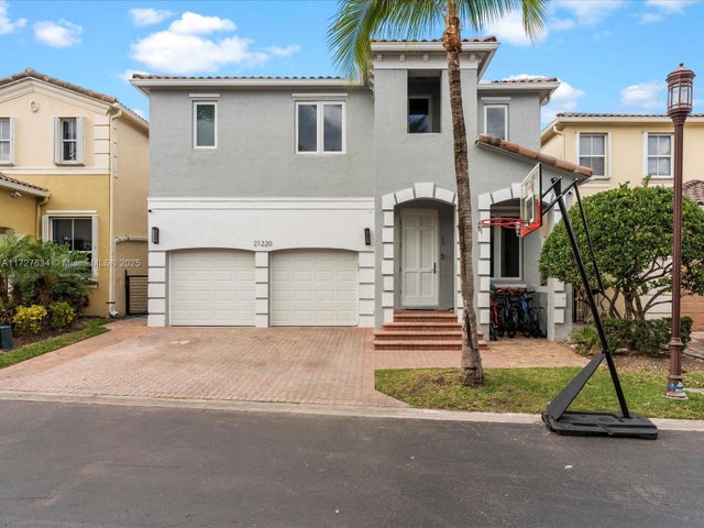 2 of 32 - 21220 Ne 32nd Pl, Aventura, FL