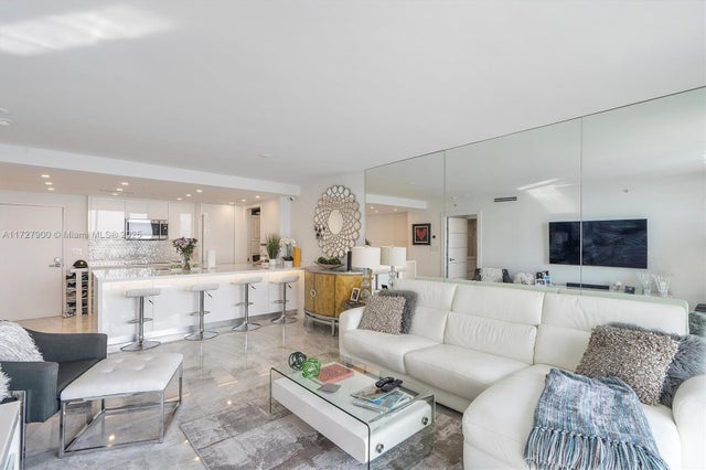 4 of 16 - 90 Alton Rd 1806, Miami Beach, FL