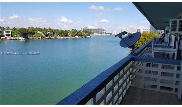 3 of 11 - 6484 Indian Creek Dr 310, Miami Beach, FL