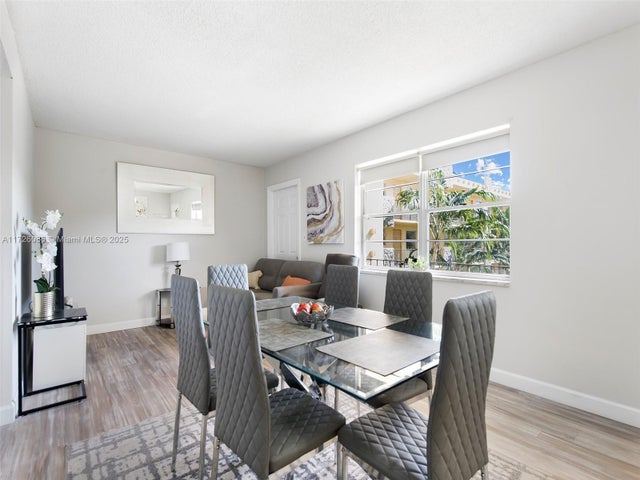 5 of 15 - 2145 Pierce St 320, Hollywood, FL