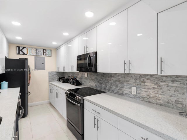 2 of 17 - 3860 Ne 170th St 211, North Miami Beach, FL