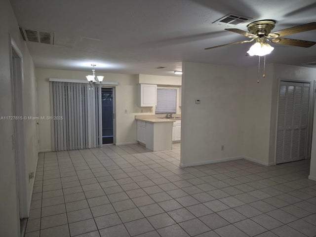 4 of 14 - 1019 Nw 7th Place, Cape Coral, FL