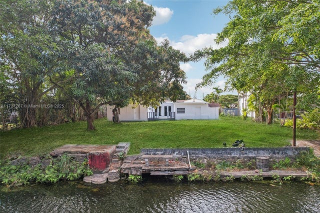 1 of 62 - 299 S Biscayne River Dr, Miami, FL