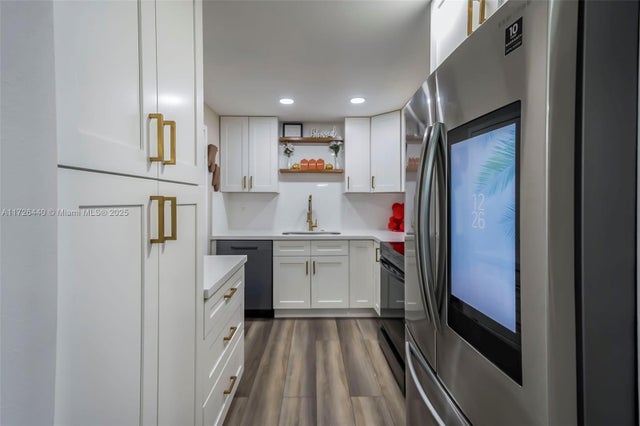 1 of 31 - 12500 Ne 15th Ave 405, North Miami, FL