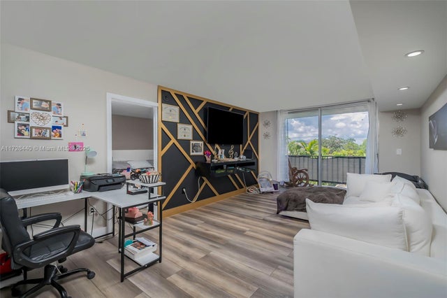 2 of 31 - 12500 Ne 15th Ave 405, North Miami, FL